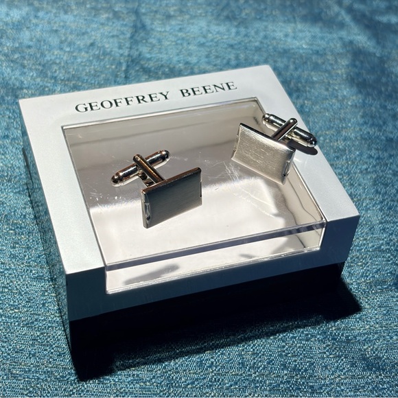 Geoffrey Beene Other - Geoffrey Beene Elegant Silver Cufflinks
